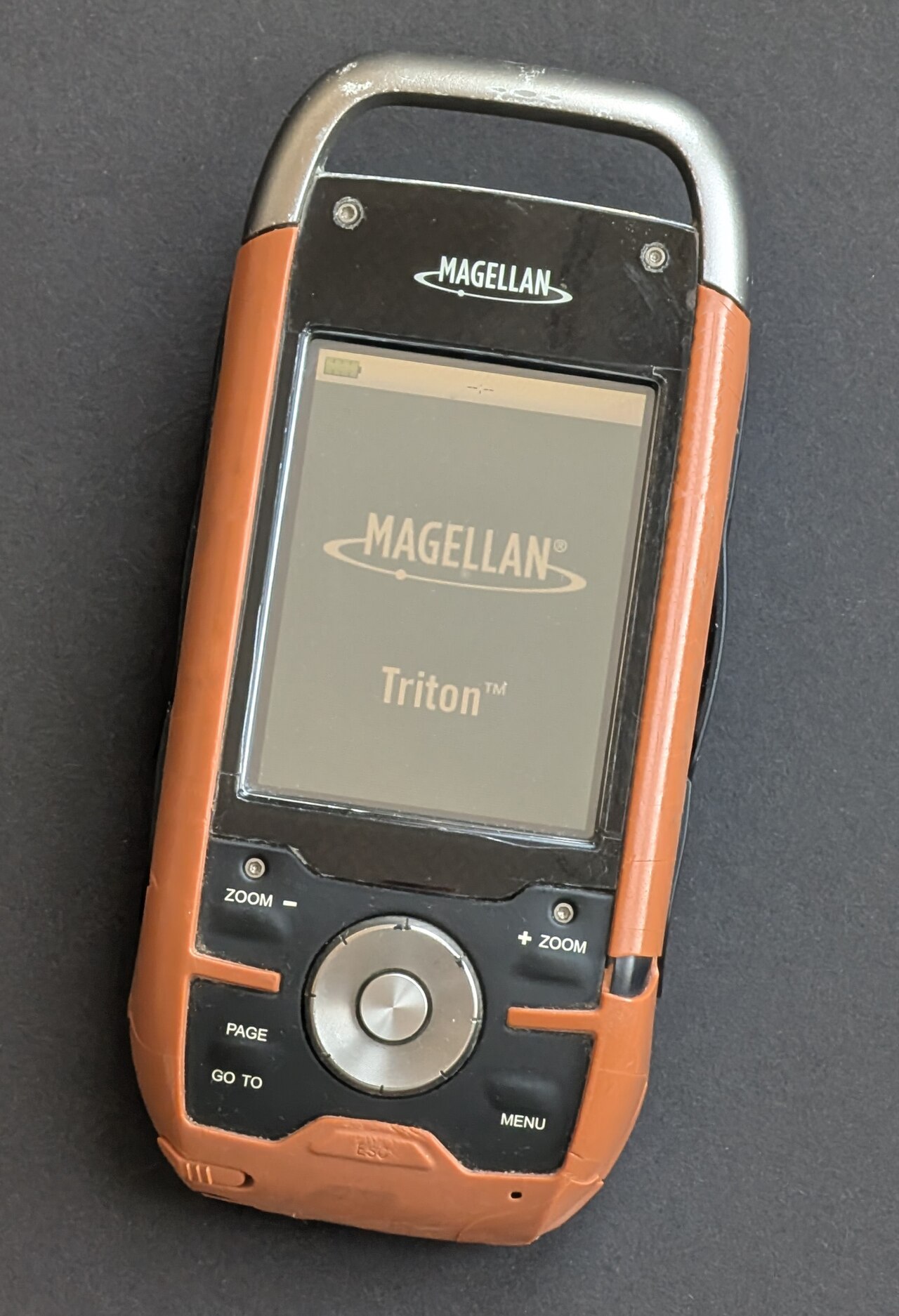 Magellan Triton 2000 handheld GPS receiver 02